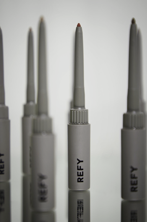 اختيارنا لربيع هذا العام: ثنائي الشفاه منREFY  لإطلالة طبيعية بلا مجهود